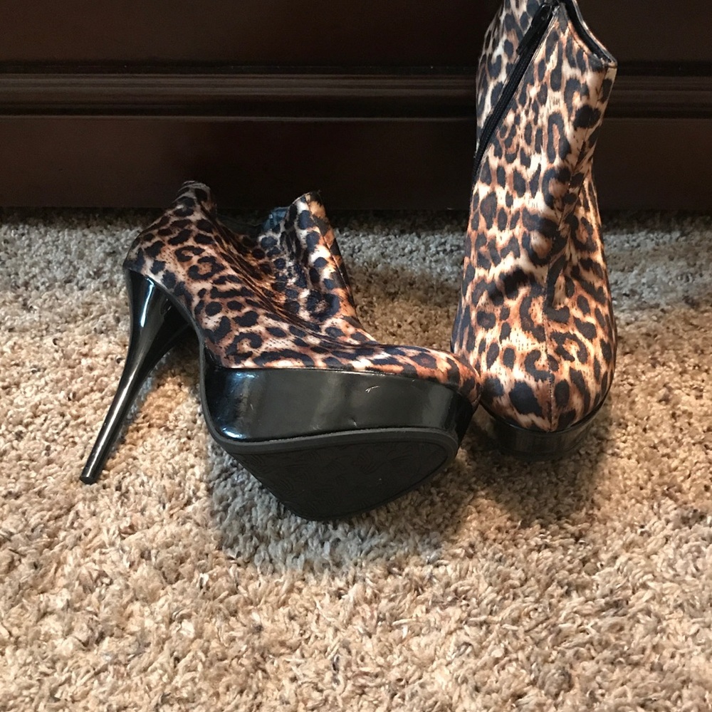 High heels - Picture 2 of 4